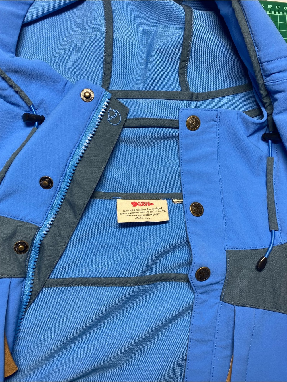 Men’s size L Fjallraven - Blue Hooded Waterproof Jacket - Picture 4 of 10